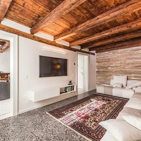 Ca Brunilda-luxury Penthouse With Terrace דירה
